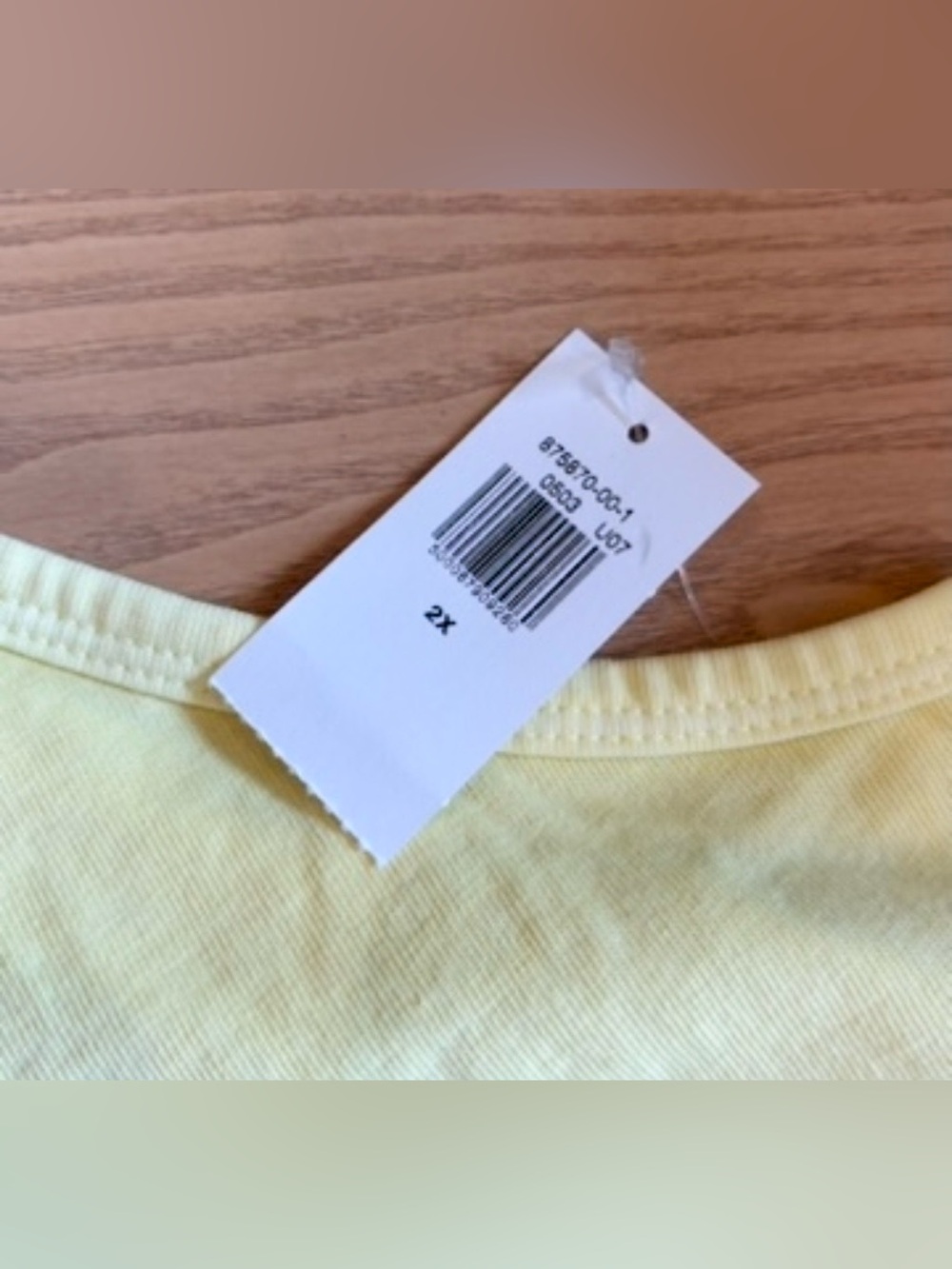 Old Navy Cropped Vintage Tank Top - Picture 2 of 2